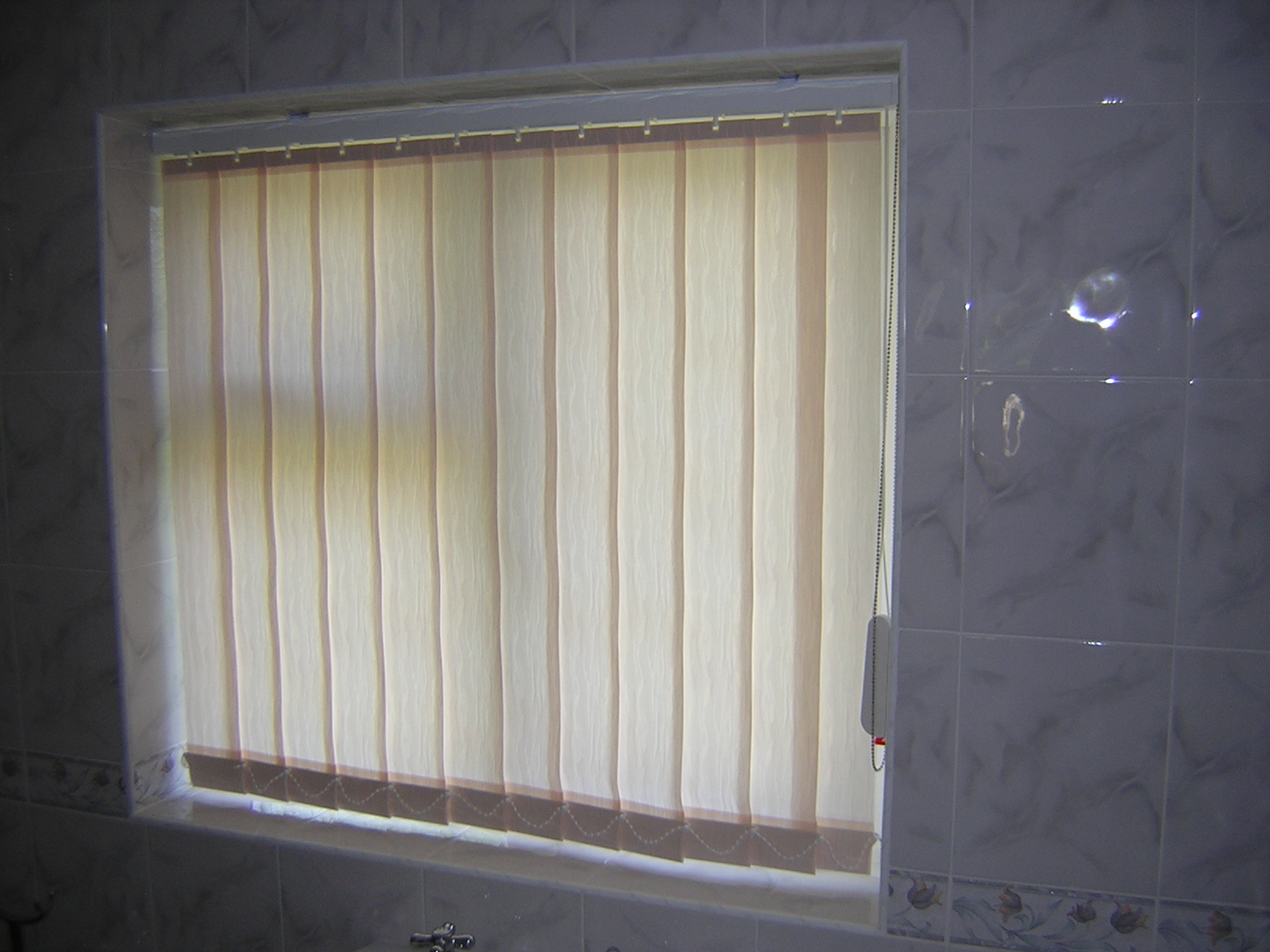 Тканевые жалюзи на окна в ванную комнату в Воронеже Цена Заказать Купить Установка
